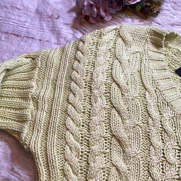 NWT Line the Label Leah V Neck Cable Knit Sweater in Citron sz M - Picture 5 of 11